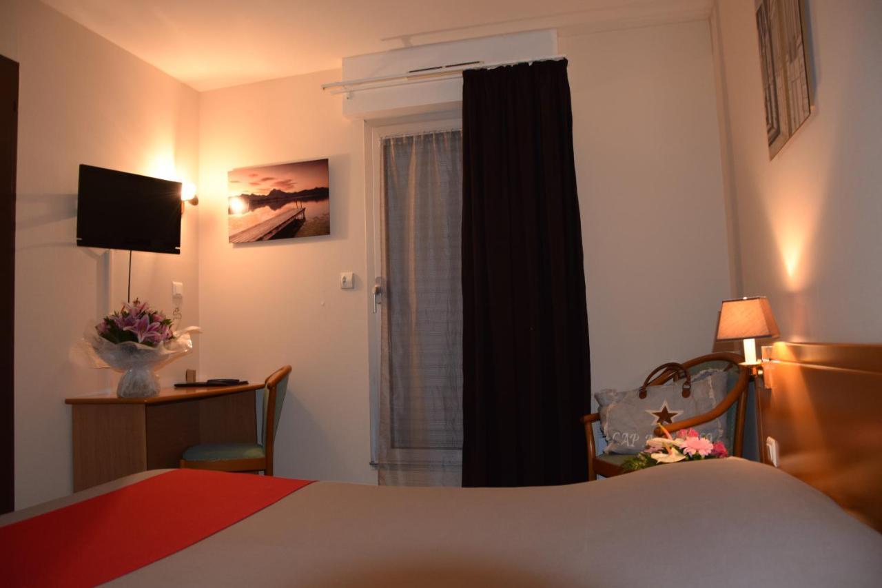 אואה Hotel De La Sirene מראה חיצוני תמונה